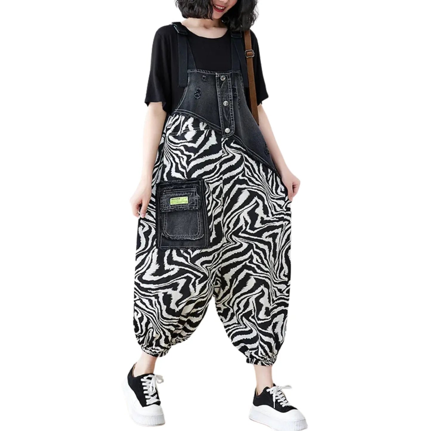 Salopette en Jean Femme Zèbre Streetwear – Audace et Originalité - Salopette Mania