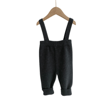 Salopette Enfant en Coton Doux – Élégance et Confort pour les Petits Aventuriers